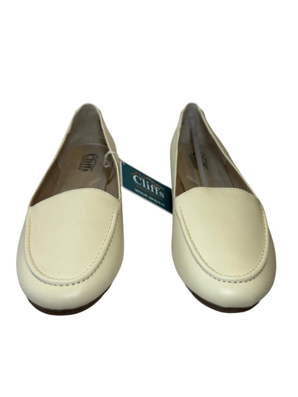Cliffs By White Mountain 9 Wide Width Cream Faux Leather Loafers Women's Slip On